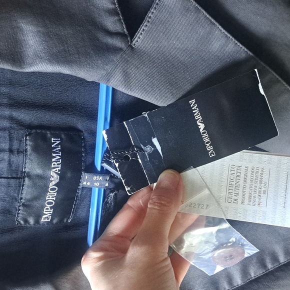 NWT Armani Women's Jacket, brown. Size M - Picture 5 of 9